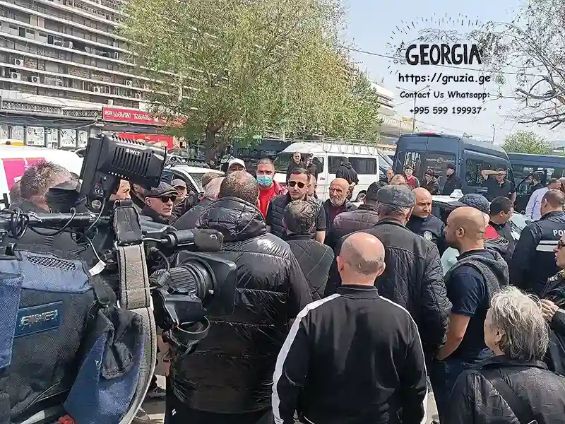 Пожар в Тбилиси: последствия и митинг пострадавших